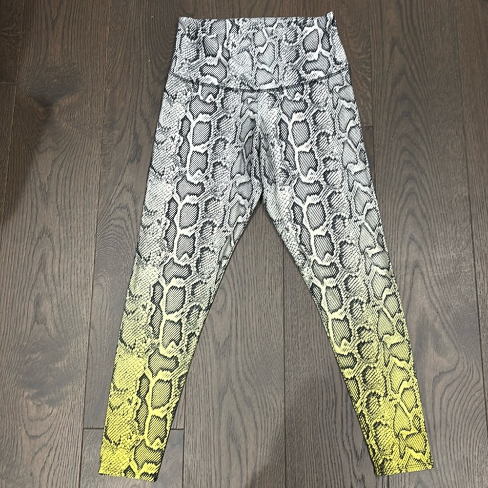 Onzie Active Leggings